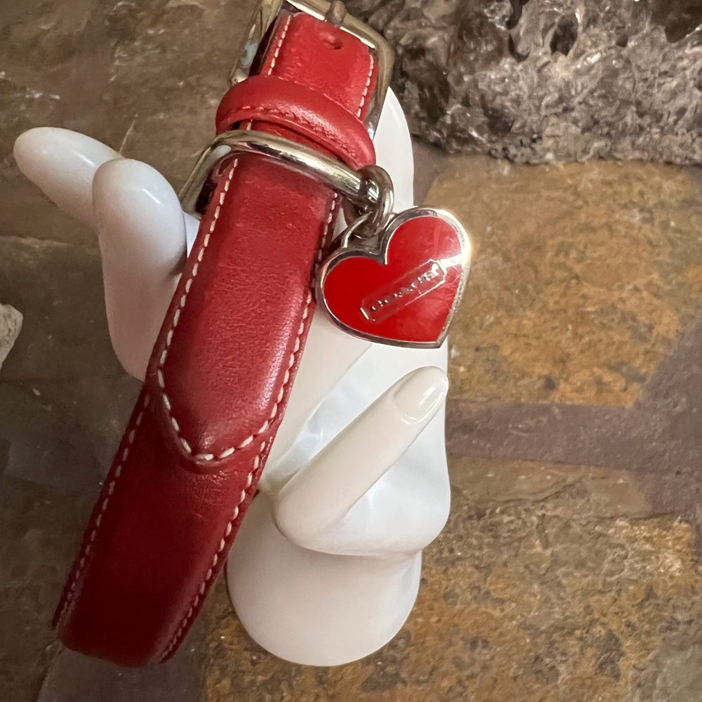 Coach Leather dog collar with heart charm Red New